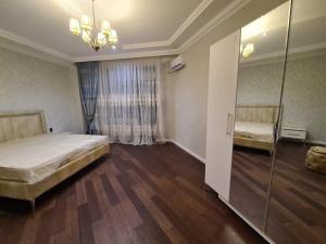 Бакы, новостройка 2 комната, арендовать, 90 м²  , Јасамал рајону