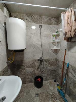 Бакы, старое здание 3 комната, арендовать, 70 м²  , Јасамал рајону