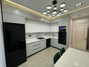 Бакы, новостройка 3 комната, арендовать, 150 м²  , Нәсими рајону
