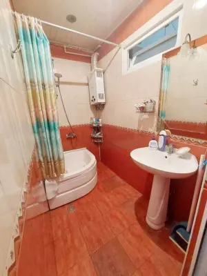 Бакы, старое здание 3 комната, продажа, 110 м²  , Бинәгәди рајону, 8-ҹи микрорајон