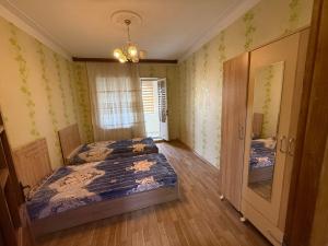 Бакы, старое здание 5 комната, арендовать, 135 м²  , Нәриманов рајону, Бөјүкшор гәс.