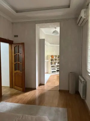 Бакы, старое здание 2 комната, арендовать, 60 м²  , Нәсими рајону