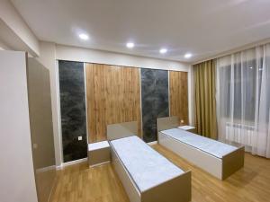 Бакы, новостройка 4 комната, арендовать, 145 м²  , Сәбаил рајону, Бадамдар гәс.