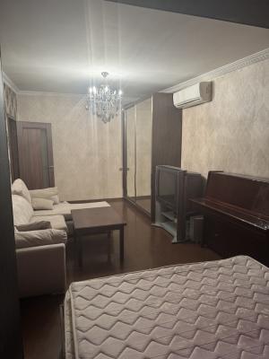 Бакы, старое здание 1 комната, арендовать, 55 м²  , Нәсими рајону
