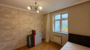 Бакы, старое здание 3 комната, продажа, 110 м²  , Низами рајону, 8-ҹи километр