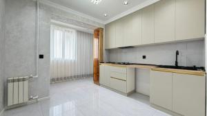 Бакы, старое здание 3 комната, продажа, 76 м²  , Низами рајону, 8-ҹи километр