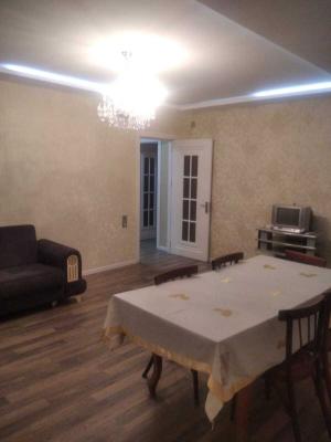 Бакы, старое здание 2 комната, арендовать, 50 м²  , Низами рајону