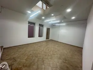 Бакы, офис 6 комната, арендовать, 165 м²  , Јасамал рајону