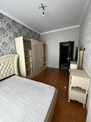 Хырдалан, новостройка 2 комната, арендовать, 70 м²  