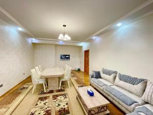 Бакы, новостройка 2 комната, арендовать, 85 м²  , Јасамал рајону