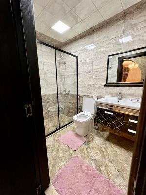 Бакы, новостройка 3 комната, арендовать, 125 м²  , Јасамал рајону, Јасамал гәс.