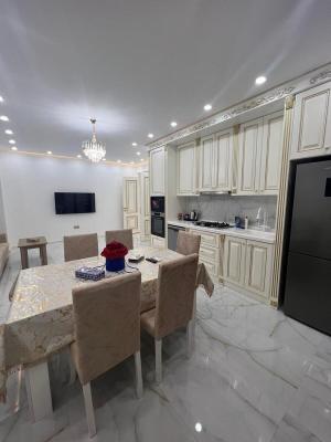 Бакы, новостройка 4 комната, продажа, 148 м²  , Јасамал рајону