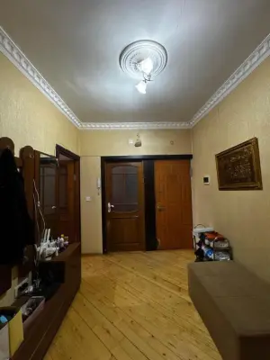 Бакы, старое здание 4 комната, продажа, 110 м²  , Сураханы рајону, Гарачухур гәс.