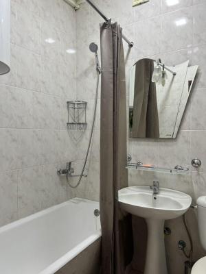 Бакы, новостройка 2 комната, посуточная аренда, 60 м²  , Сәбаил рајону, Ичәри шәһәр