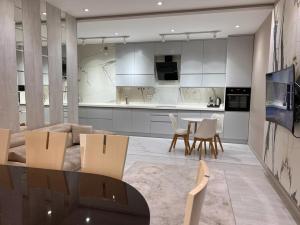 Бакы, новостройка 3 комната, арендовать, 105 м²  , Нәсими рајону