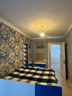 Бакы, старое здание 3 комната, арендовать, 70 м²  , Сәбаил рајону