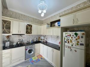 Бакы, новостройка 3 комната, продажа, 95 м²  , Низами рајону, 8-ҹи километр