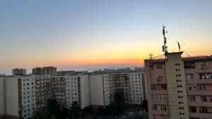 Бакы, старое здание 1 комната, продажа, 45 м²  , Сураханы рајону, Јени Ҝүнәшли гәс.