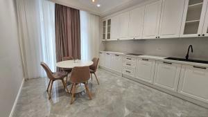 Бакы, новостройка 2 комната, арендовать, 80 м²  , Нәриманов рајону