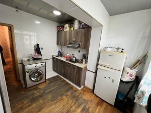 Бакы, старое здание 4 комната, продажа, 100 м²  , Хәтаи рајону, Ахмедлы