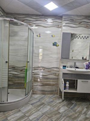 Бакы, новостройка 2 комната, посуточная аренда, 79 м²  , Јасамал рајону