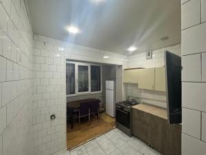 Бакы, старое здание 3 комната, арендовать, 80 м²  , Бинәгәди рајону, 7-ҹи микрорајон