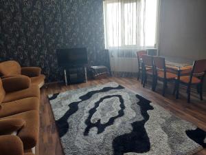 Бакы, старое здание 2 комната, арендовать, 60 м²  , Нәсими рајону