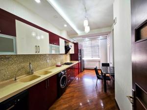 Бакы, новостройка 3 комната, продажа, 132 м²  , Хәтаи рајону