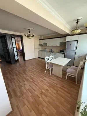 Бакы, старое здание 3 комната, арендовать, 80 м²  , Хәтаи рајону