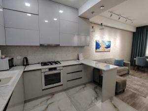 Бакы, новостройка 2 комната, посуточная аренда, 60 м²  , Нәриманов рајону