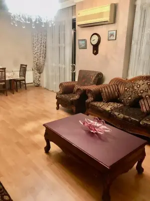 Бакы, старое здание 3 комната, арендовать, 141 м²  , Нәриманов рајону