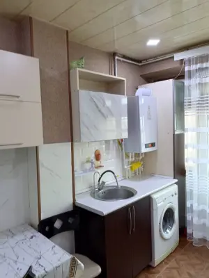 Бакы, старое здание 3 комната, арендовать, 75 м²  , Јасамал рајону, Јасамал гәс.