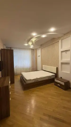 Бакы, старое здание 3 комната, арендовать, 150 м²  , Нәсими рајону
