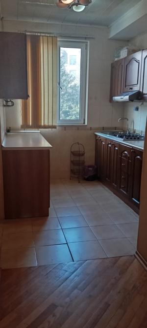 Бакы, старое здание 3 комната, арендовать, 75 м²  , Јасамал рајону, Јасамал гәс.