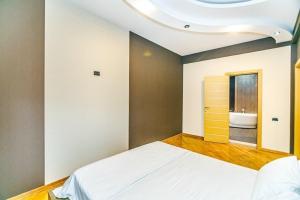 Бакы, новостройка 4 комната, посуточная аренда, 220 м²  , Нәсими рајону