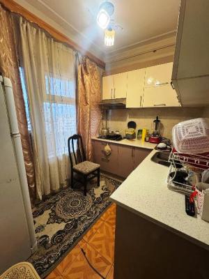 Бакы, старое здание 2 комната, продажа, 65 м²  , Низами рајону