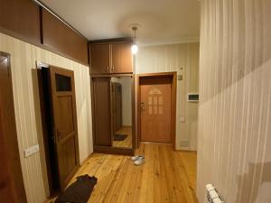 Хырдалан, новостройка 2 комната, арендовать, 70 м²  