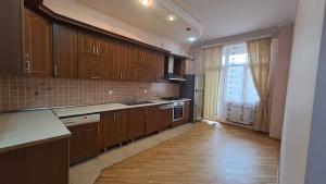 Бакы, новостройка 4 комната, арендовать, 180 м²  , Нәсими рајону