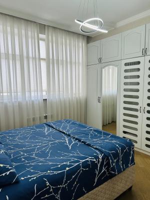 Бакы, новостройка 2 комната, посуточная аренда, 100 м²  , Хәтаи рајону, Ағ шәһәр