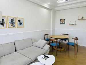 Бакы, новостройка 2 комната, посуточная аренда, 100 м²  , Хәтаи рајону, Ағ шәһәр