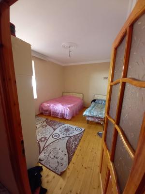 Бакы, старое здание 3 комната, продажа, 55 м²  , Бинәгәди рајону, Биләҹәри гәс.