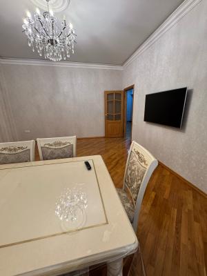 Бакы, новостройка 3 комната, продажа, 110 м²  , Јасамал рајону, Јасамал гәс.