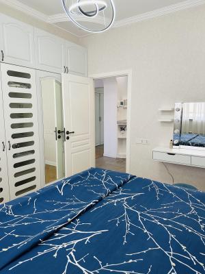 Бакы, новостройка 2 комната, посуточная аренда, 100 м²  , Хәтаи рајону, Ағ шәһәр