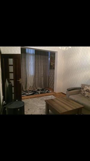 Бакы, старое здание 2 комната, арендовать, 45 м²  , Нәсими рајону, 5-ҹи микрорајон