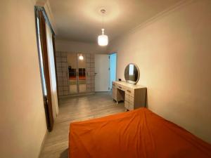 Бакы, старое здание 2 комната, продажа, 44 м²  , Низами рајону, 8-ҹи километр