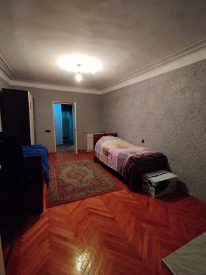 Бакы, старое здание 3 комната, арендовать, 70 м²  , Јасамал рајону