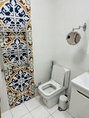 Бакы, новостройка 2 комната, посуточная аренда, 100 м²  , Хәтаи рајону, Ағ шәһәр