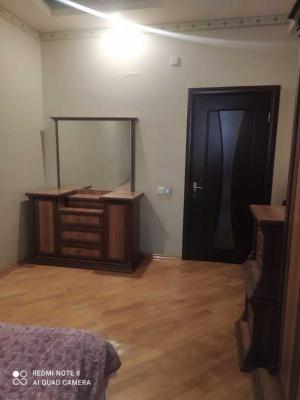 Бакы, старое здание 2 комната, арендовать, 63 м²  , Јасамал рајону, Јени Јасамал гәс.