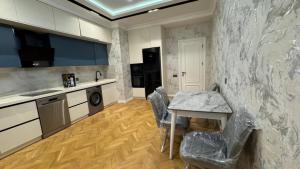 Бакы, новостройка 2 комната, арендовать, 95 м²  , Хәтаи рајону, Ағ шәһәр