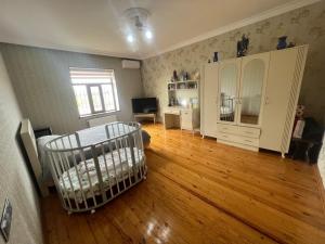 Бакы, садовый домик 6 комната, продажа, 250 м² , 4.6 сот , Сураханы рајону, Дәдә Горгуд гәс.